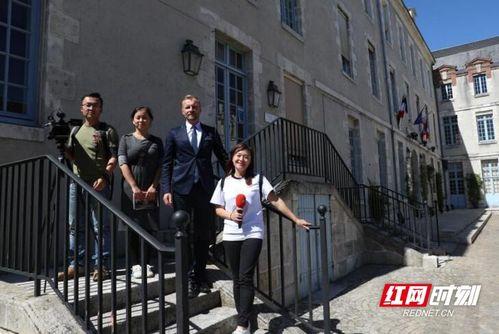 酒吧网红吃瓜事件视频大全,揭秘幕后真相与热门瞬间  第3张